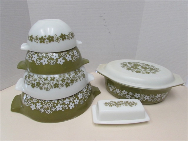PYREX CRAZY DAISY/SPRING BLOSSOM 4-PIECE CINDERELLA NESTING BOWLS, COVERED CASSEROLE & BUTTER DISH