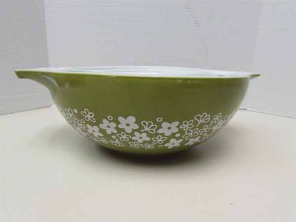 PYREX CRAZY DAISY/SPRING BLOSSOM 4-PIECE CINDERELLA NESTING BOWLS, COVERED CASSEROLE & BUTTER DISH