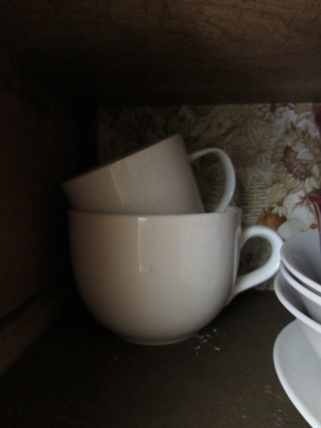 CONTENTS OF CUPBOARD - ASSORTED DINNERWARE