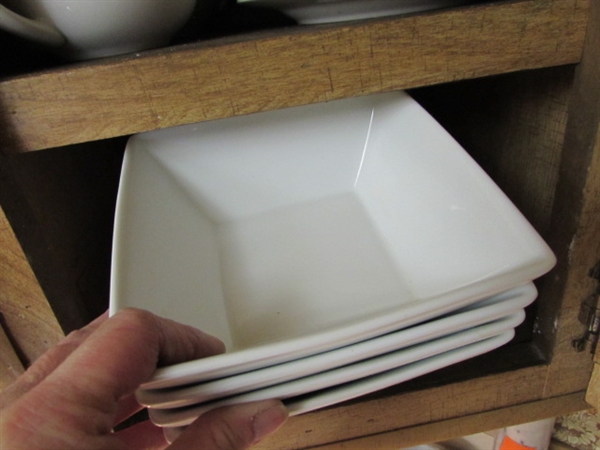 CONTENTS OF CUPBOARD - ASSORTED DINNERWARE