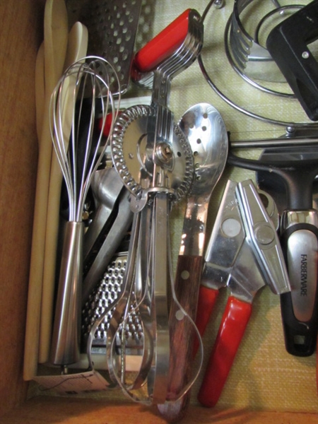 CONTENTS OF UTENSIL DRAWER #2