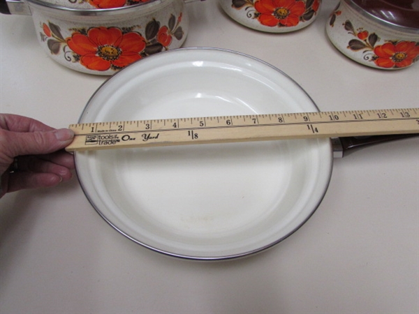 VINTAGE SANKO WARE COOKWARE - MOST LOOK TO BE UNUSED