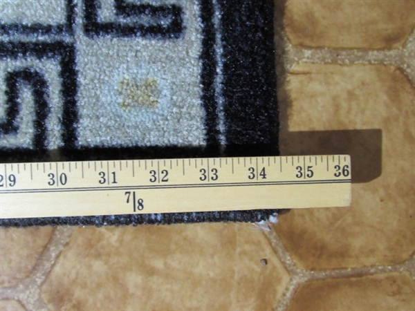 VINTAGE WOOD ACCENT TABLE, CANDLE HOLDER & THROW RUG