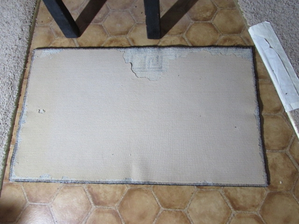 VINTAGE WOOD ACCENT TABLE, CANDLE HOLDER & THROW RUG