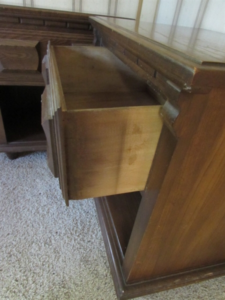 PAIR OF SINGLE DRAWER NIGHTSTANDS - SOLID WOOD W/DOVETAIL DRAWERS-MATCHES LOTS #62 & #63