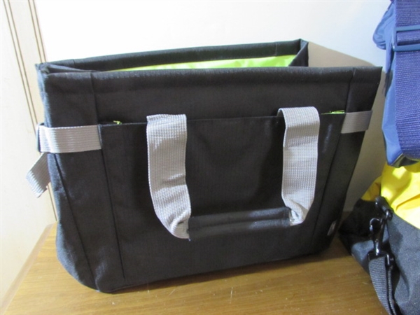 DUFFLE BAGS & TOTES