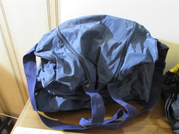 DUFFLE BAGS & TOTES
