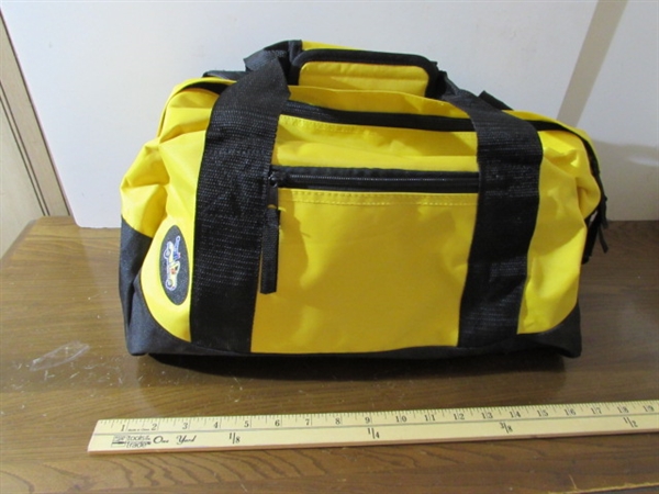 DUFFLE BAGS & TOTES