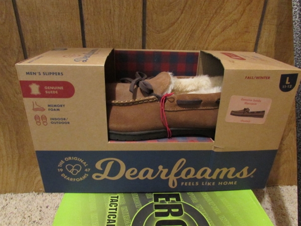 MEN'S SIZE 11 BOOTS & SLIPPERS - NEW