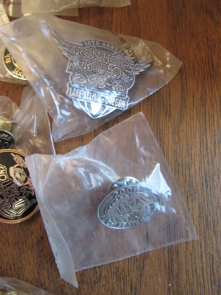 LARGE COLLECTION OF MC/HARLEY-DAVIDSON THEMED PINS-MOST ARE NEW