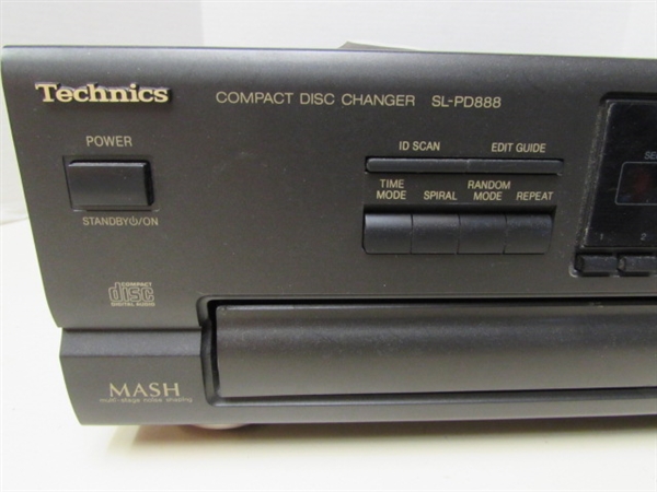 TECHNICS CAROUSEL 5-DISC CD PLAYER - WORKS