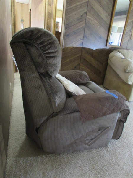 DK BROWN ROCKER/RECLINER