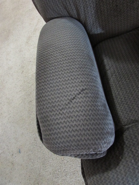DK BROWN ROCKER/RECLINER