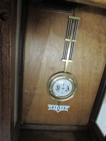 HOWARD MILLER WESTMINSTER CHIME KEY WIND WALL CLOCK W/KEY-UNTESTED