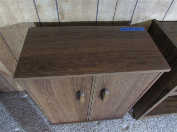 WHEELED STAND & MEDIA CABINET