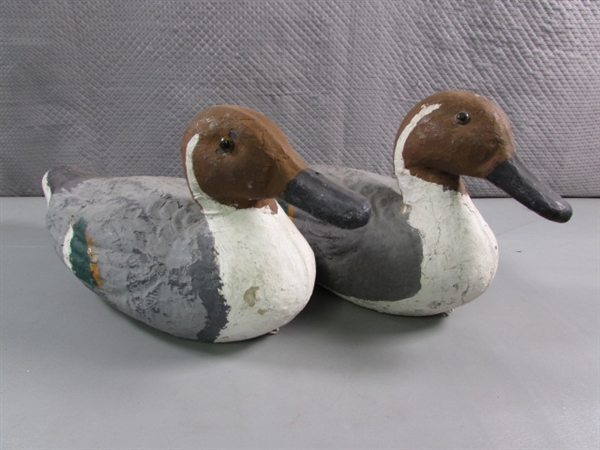 PAIR OF HANDPAINTED DUCK DECOYS (PAPER MACHE?)