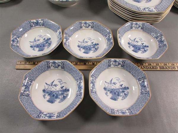 38 PCS OF JOHNSON BROS DINNERWARE GENEVA PATTERN