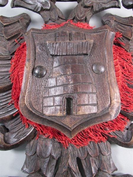 ANTIQUE? FRENCH COAT OF ARMS