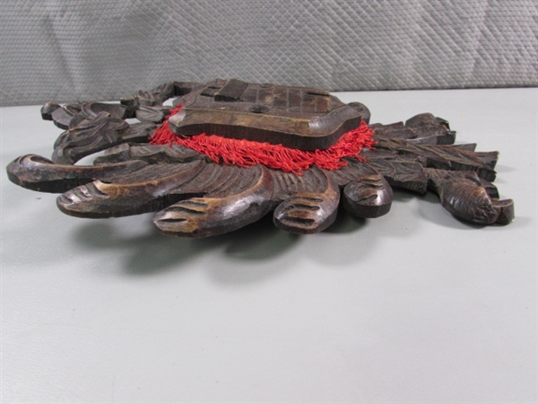 ANTIQUE? FRENCH COAT OF ARMS