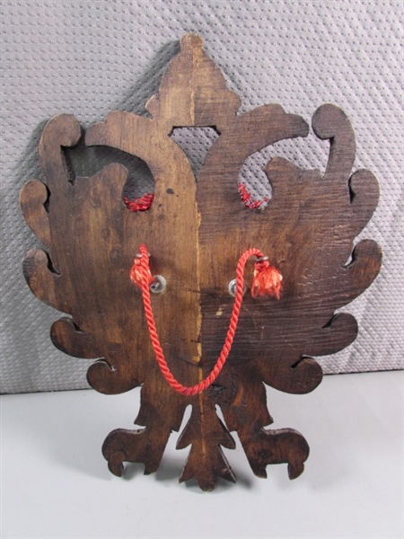 ANTIQUE? FRENCH COAT OF ARMS