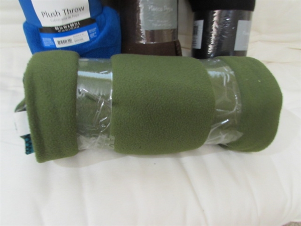 CROCHETED, PLUSH & FLEECE THROWS