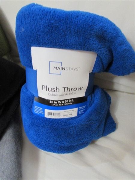CROCHETED, PLUSH & FLEECE THROWS