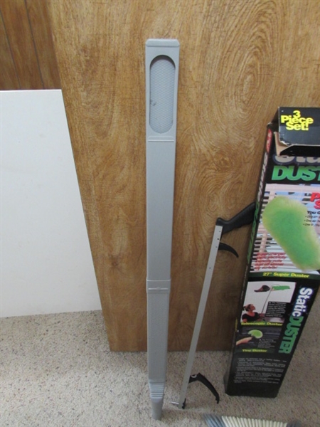 2 HANDHELD SHARK VACUUM CLEANERS, DUSTER & MORE
