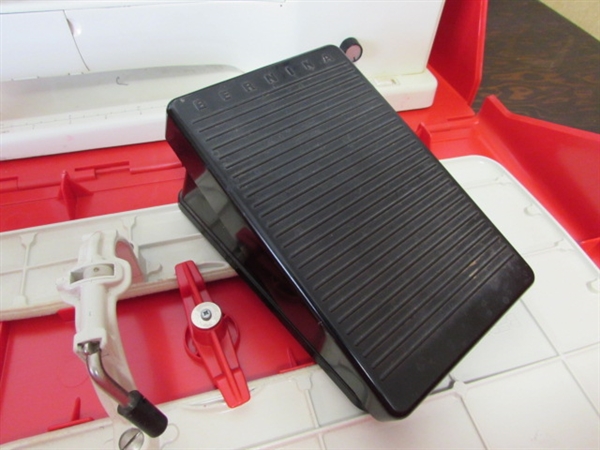 BERNINA RECORD SEWING MACHINE W/CASE