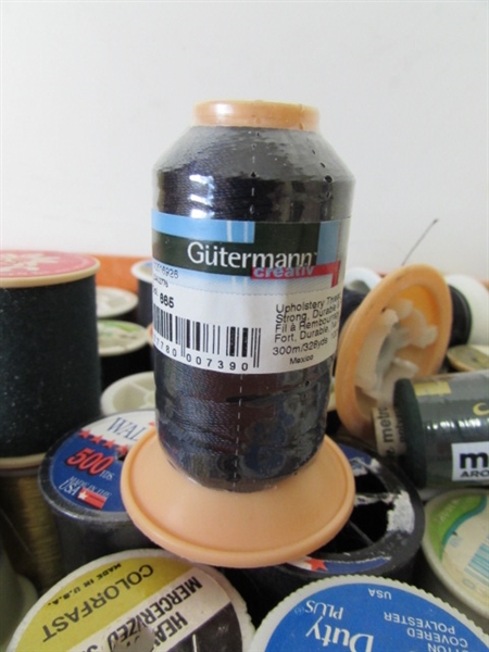 LARGE ASSORTMENT OF SEWING THREAD - SPOOLS & BOBBINS