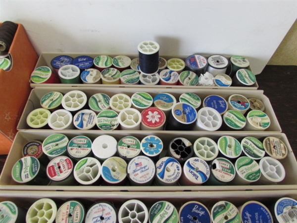 LARGE ASSORTMENT OF SEWING THREAD - SPOOLS & BOBBINS