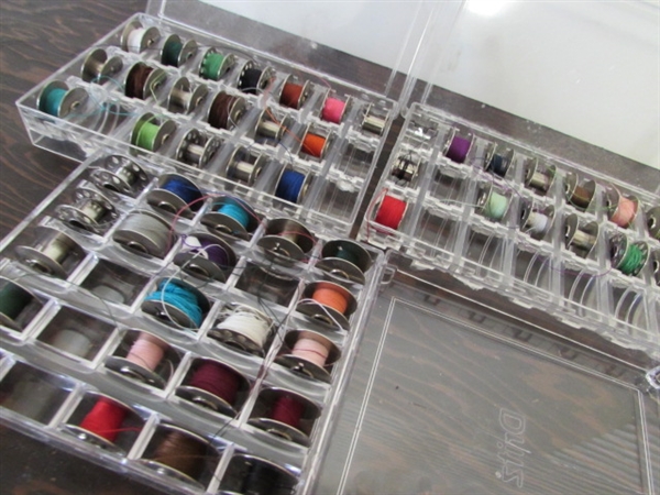 LARGE ASSORTMENT OF SEWING THREAD - SPOOLS & BOBBINS