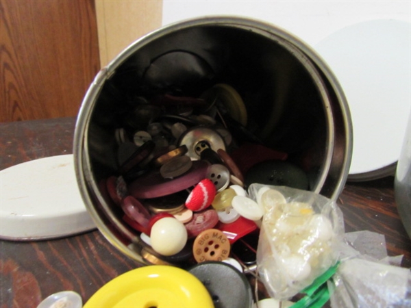 BUTTON COLLECTION