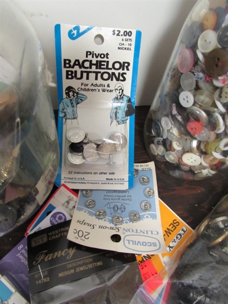 BUTTON COLLECTION