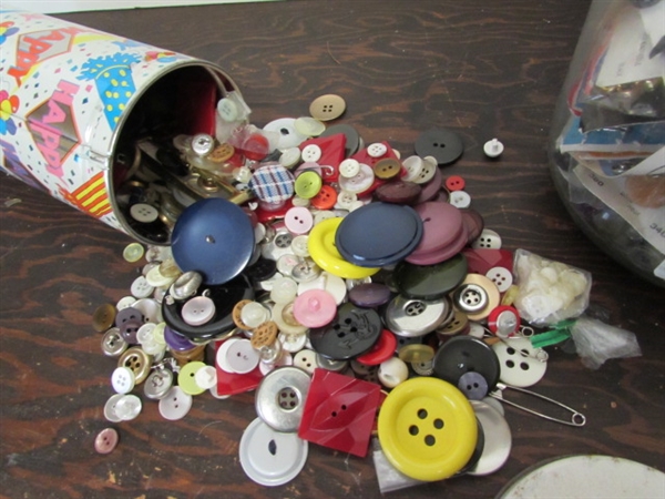 BUTTON COLLECTION