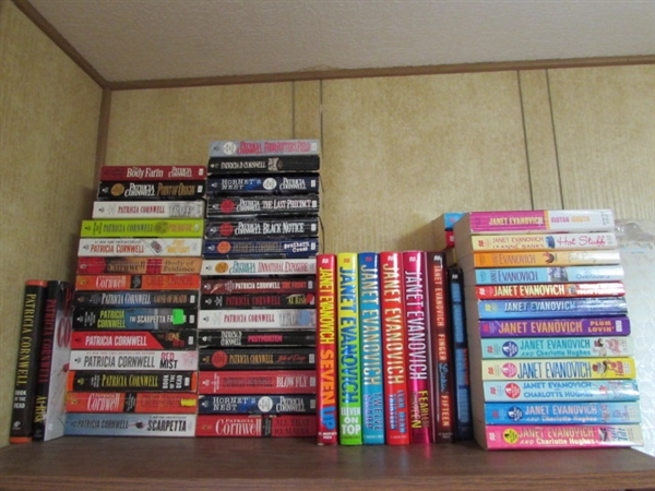 FICTION NOVEL COLLECTION - PATRICIA CORNWELL & JANET EVANOVICH