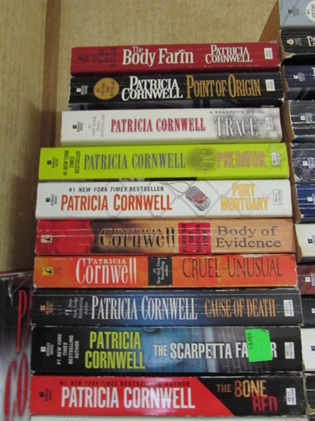 FICTION NOVEL COLLECTION - PATRICIA CORNWELL & JANET EVANOVICH
