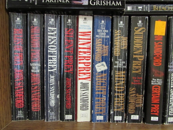 FICTION NOVEL COLLECTION - JOHN GRISHAM, STUART WOODS, JOHN SANDFORD & STEVE MARTINI