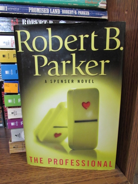 FICTION NOVEL COLLECTION - JOHN SANDFORD, ROBERT B. PARKER & J.A. JANCE