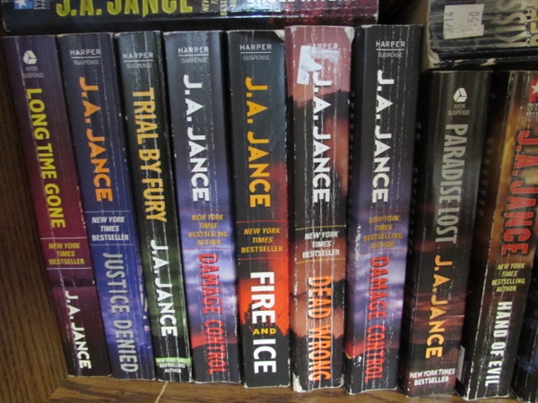 FICTION NOVEL COLLECTION - JOHN SANDFORD, ROBERT B. PARKER & J.A. JANCE