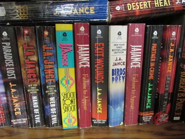 FICTION NOVEL COLLECTION - JOHN SANDFORD, ROBERT B. PARKER & J.A. JANCE
