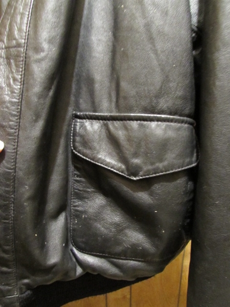 MEN'S BURKES BAY VINTAGE LEATHER JACKET - SZ LARGE?
