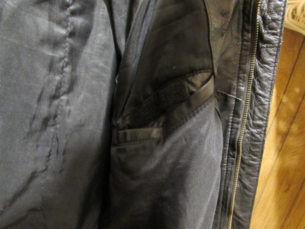 MEN'S BURKES BAY VINTAGE LEATHER JACKET - SZ LARGE?
