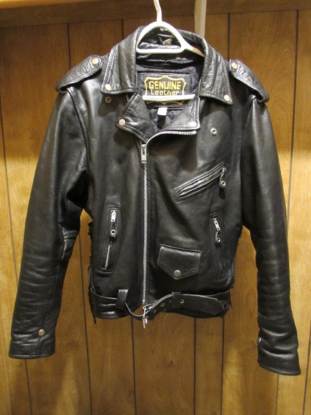 MEN'S LEATHER BIKER JACKET W/REMOVABLE LINING - SIZE LARGE