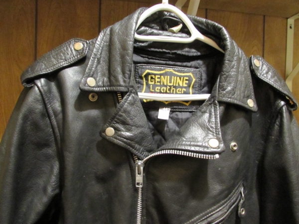 MEN'S LEATHER BIKER JACKET W/REMOVABLE LINING - SIZE LARGE