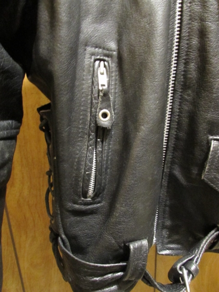 MEN'S LEATHER BIKER JACKET W/REMOVABLE LINING - SIZE LARGE