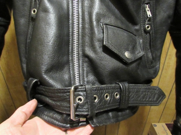 MEN'S LEATHER BIKER JACKET W/REMOVABLE LINING - SIZE LARGE