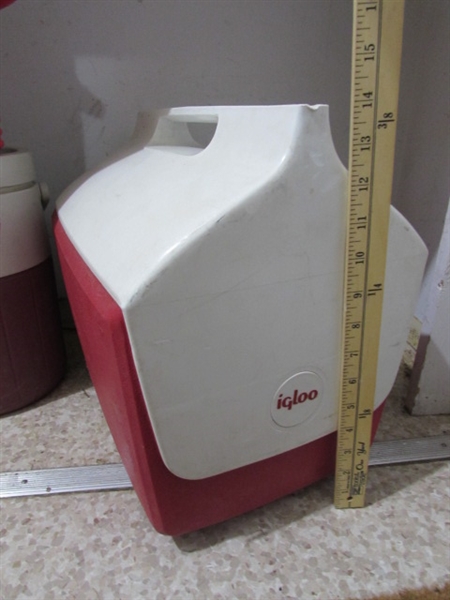 RED PLAYMATE COOLER & INSULATED DRINK THERMOS