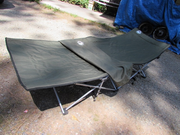 INSTANT FOLDING COT W/STORAGE BAG
