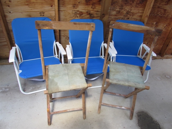 3 FOLDING BEACH CHAIRS & 2 VINTAGE FOLDING CHAIRS