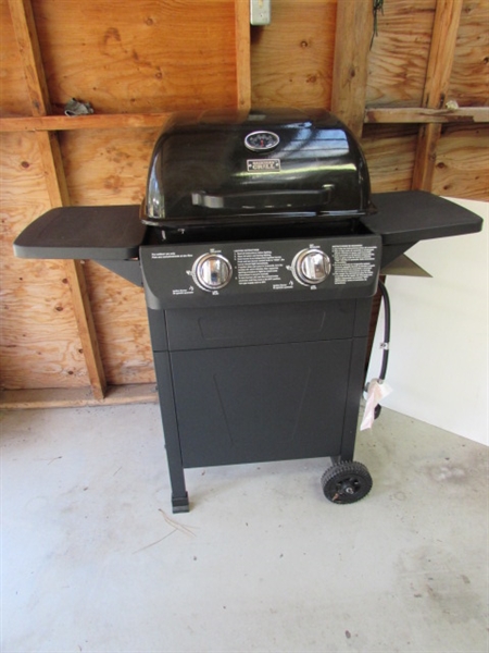 BACKYARD GRILL PROPANE BBQ